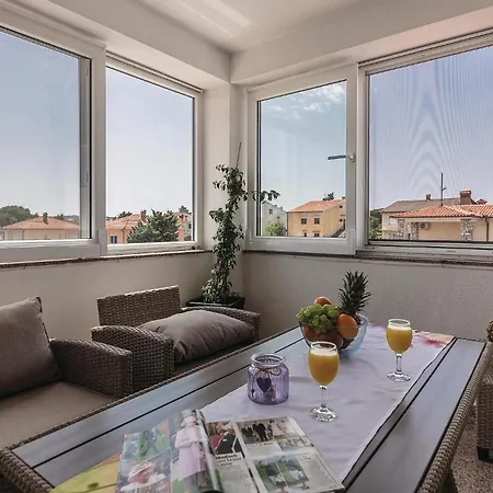 Lovely In Valbandon With Kitchen Apartment Fazana